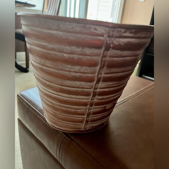 Bronze/Orange and White Decorative Metal Container - Picture 4 of 4